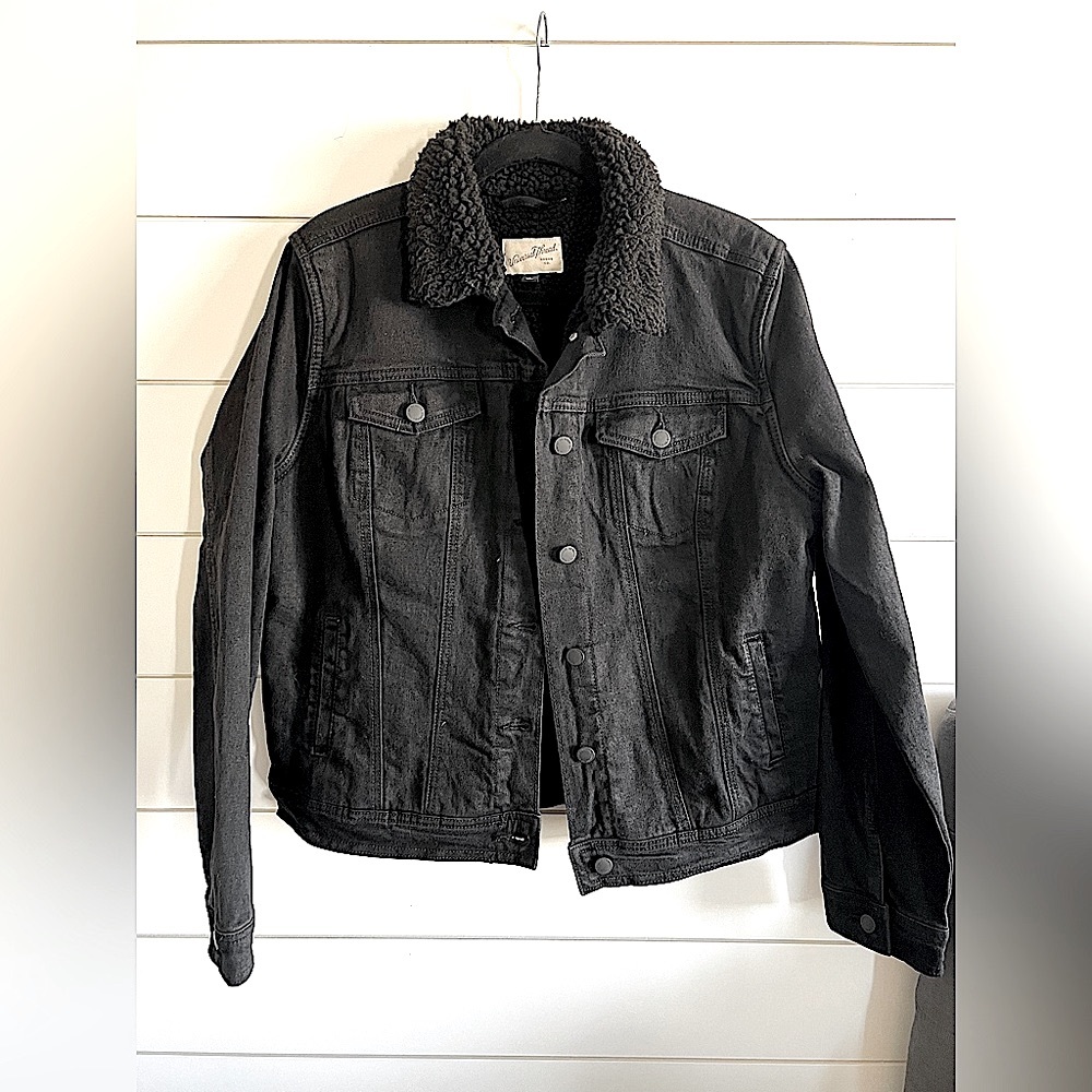 NWOT Black Sherpa lined Jean jacket